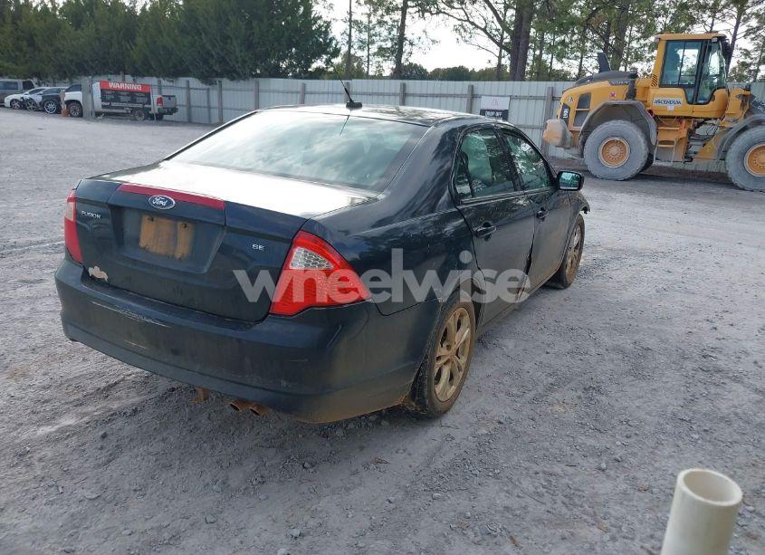 Photo 4 of 2012 Ford Fusion SE (VIN 3FAHP0HAXCR351343)