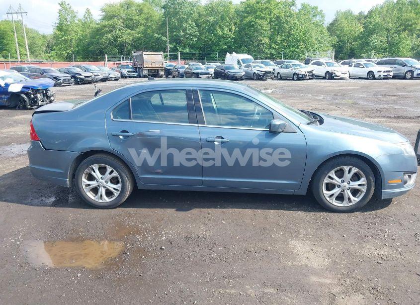 Photo 13 of 2012 Ford Fusion SE (VIN 3FAHP0HAXCR351715)