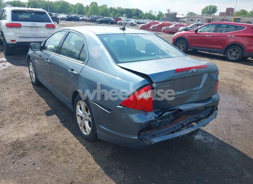Photo 6 of 2012 Ford Fusion SE (VIN 3FAHP0HAXCR351715)
