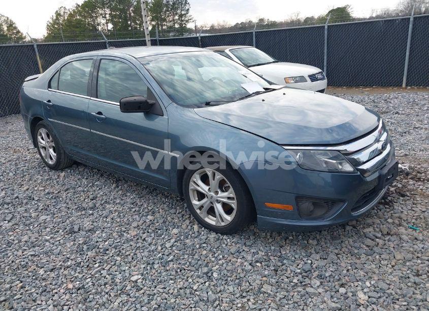 2012 Ford Fusion SE (VIN 3FAHP0HAXCR372015) main photo