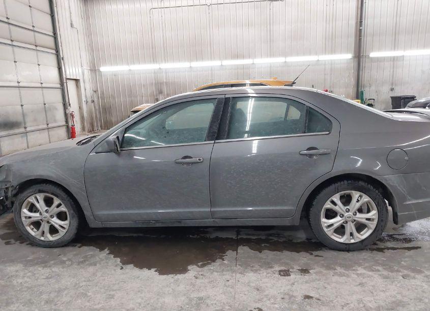 Photo 15 of 2012 Ford Fusion SE (VIN 3FAHP0HAXCR397013)