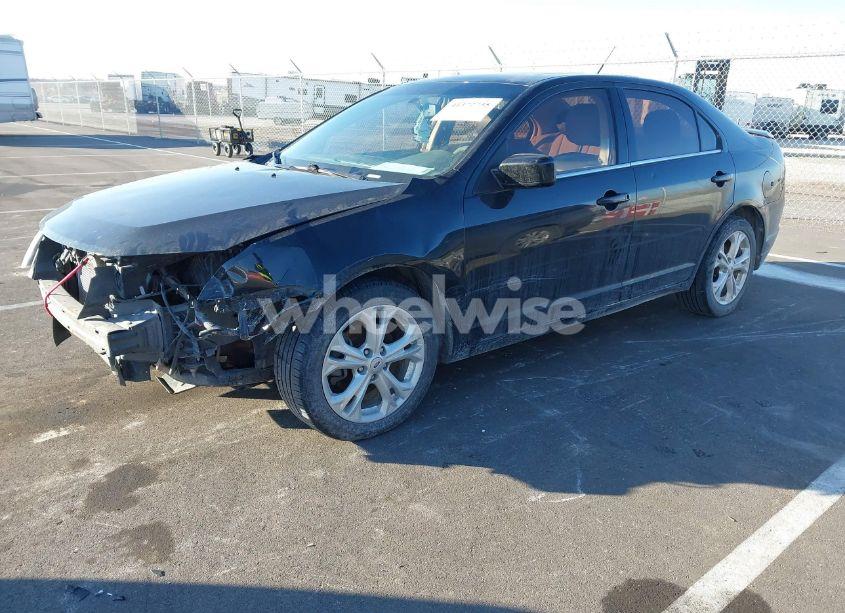 Photo 2 of 2012 Ford Fusion SE (VIN 3FAHP0HAXCR416756)