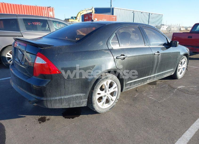 Photo 4 of 2012 Ford Fusion SE (VIN 3FAHP0HAXCR416756)