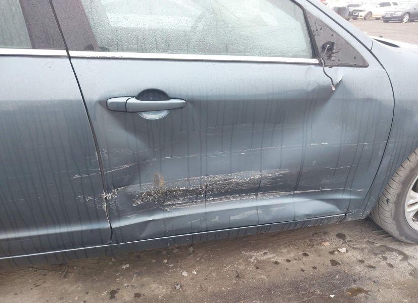 Photo 6 of 2012 Ford Fusion SE (VIN 3FAHP0HAXCR420645)