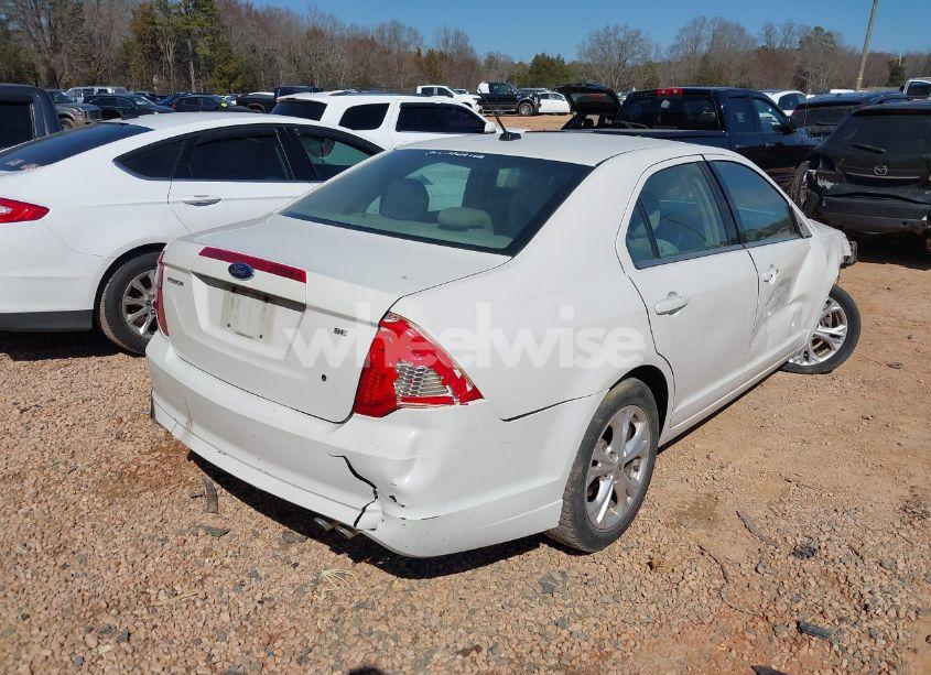 Photo 4 of 2012 Ford Fusion SE (VIN 3FAHP0HAXCR427773)
