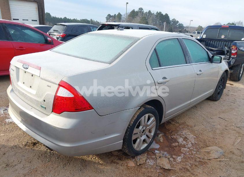 Photo 4 of 2010 Ford Fusion SE (VIN 3FAHP0HG0AR191653)