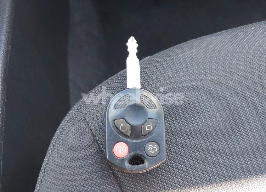 Photo 11 of 2010 Ford Fusion SE (VIN 3FAHP0HG0AR198327)