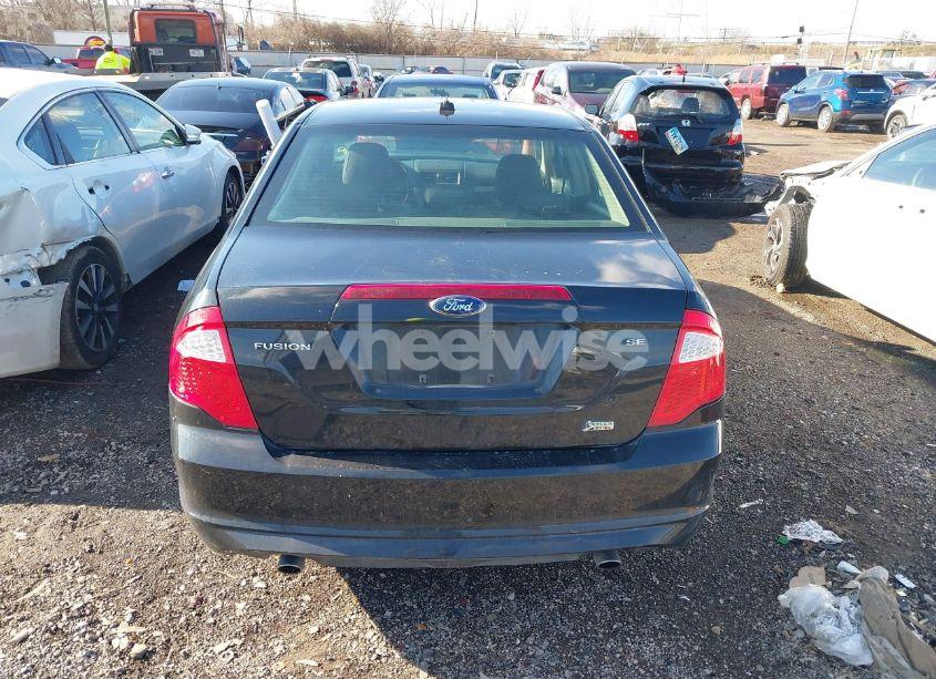 Photo 16 of 2010 Ford Fusion SE (VIN 3FAHP0HG0AR198327)