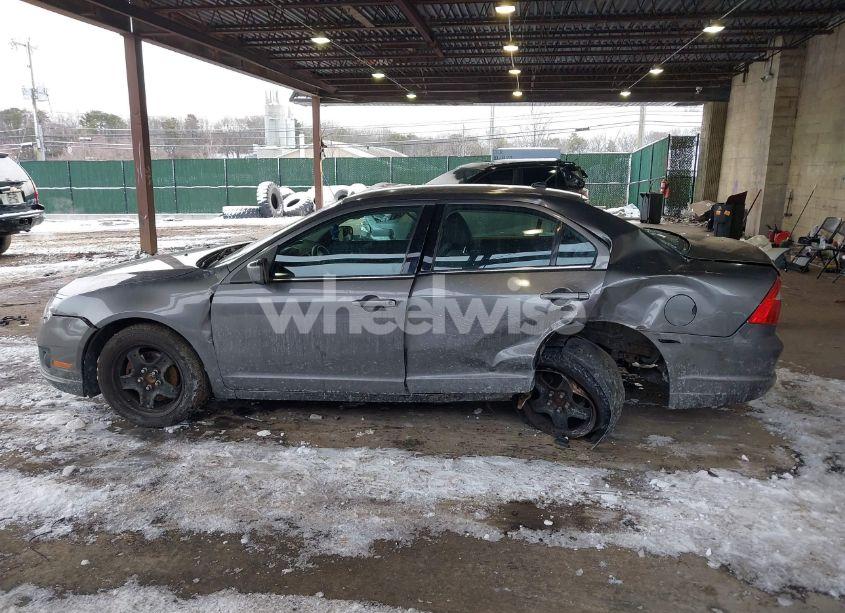 Photo 14 of 2010 Ford Fusion SE (VIN 3FAHP0HG0AR246120)