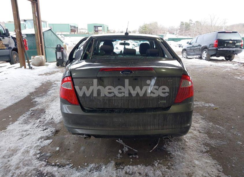 Photo 16 of 2010 Ford Fusion SE (VIN 3FAHP0HG0AR246120)