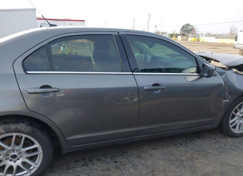 Photo 14 of 2010 Ford Fusion SE (VIN 3FAHP0HG0AR396437)