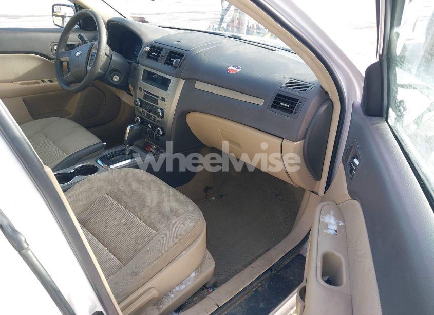 Photo 5 of 2011 Ford Fusion (VIN 3FAHP0HG0BR240478)