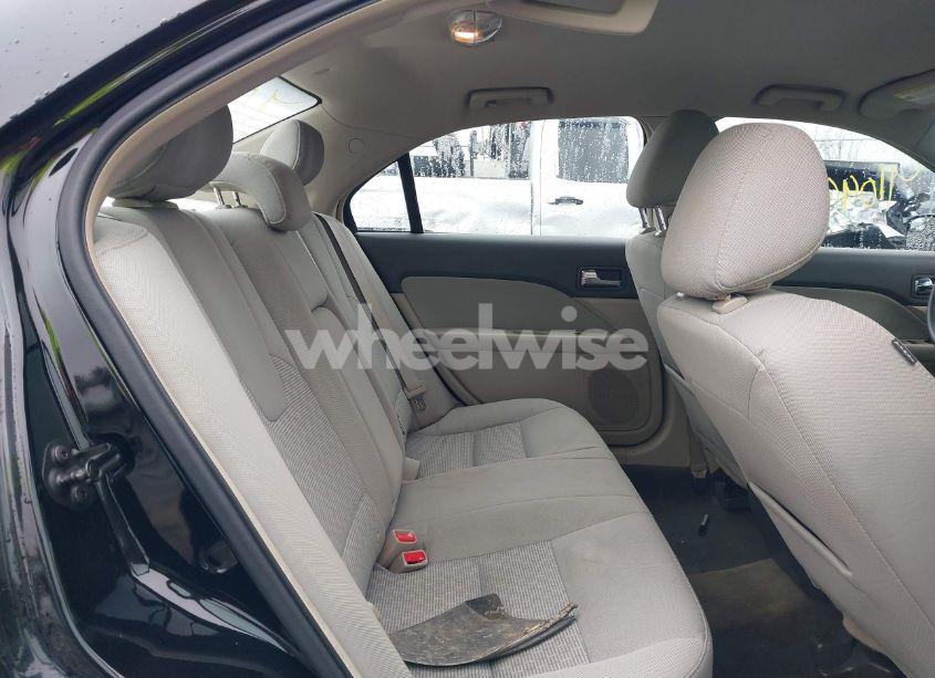 Photo 8 of 2012 Ford Fusion SE (VIN 3FAHP0HG0CR118768)