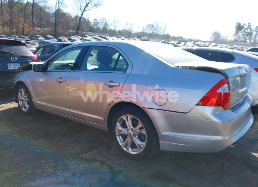 Photo 14 of 2012 Ford Fusion SE (VIN 3FAHP0HG0CR138471)