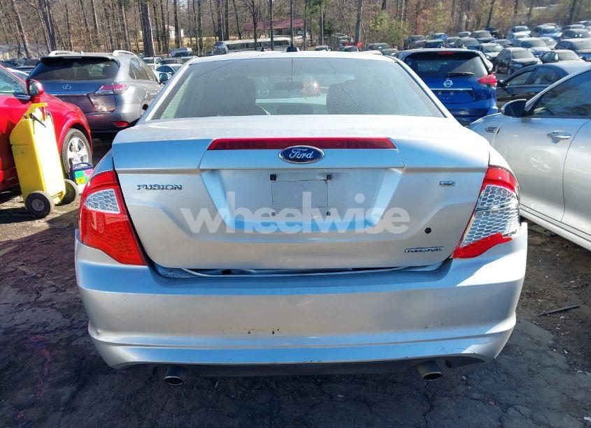 Photo 16 of 2012 Ford Fusion SE (VIN 3FAHP0HG0CR138471)