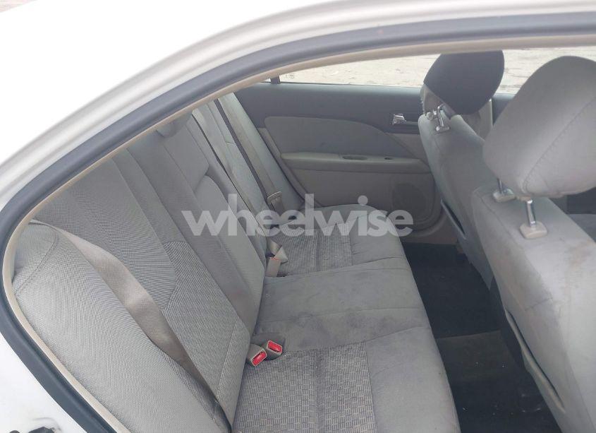 Photo 8 of 2012 Ford Fusion SE (VIN 3FAHP0HG0CR305329)