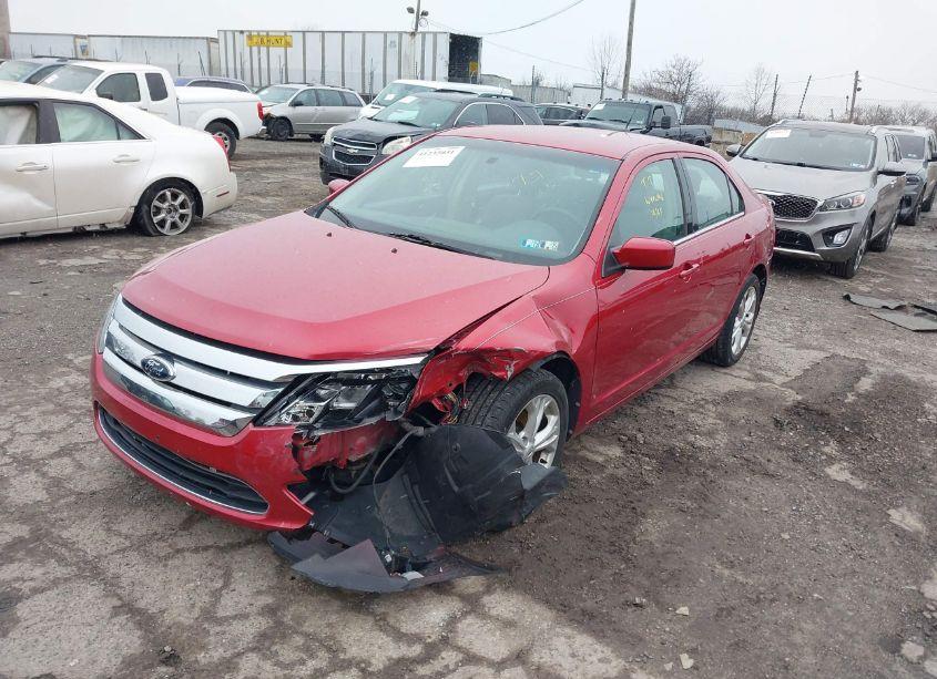Photo 2 of 2012 Ford Fusion SE (VIN 3FAHP0HG0CR426541)