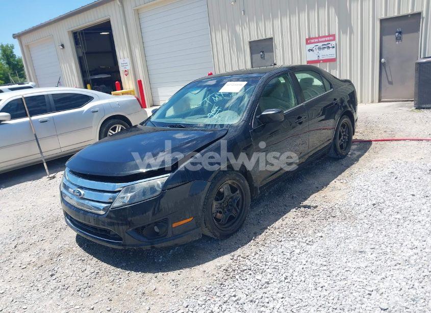 Photo 6 of 2010 Ford Fusion SE (VIN 3FAHP0HG1AR297352)