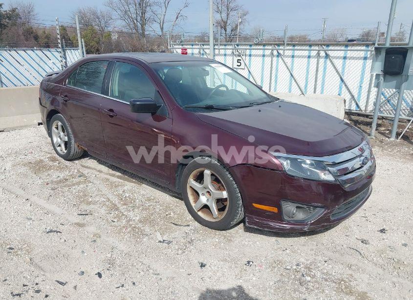 2011 Ford Fusion SE (VIN 3FAHP0HG1BR195177) main photo