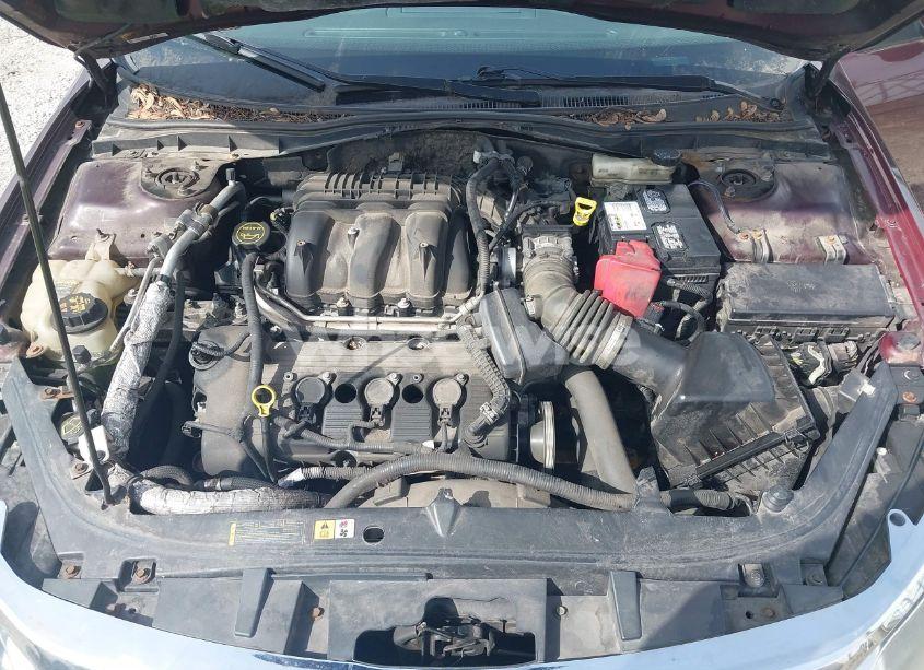 Photo 10 of 2011 Ford Fusion SE (VIN 3FAHP0HG1BR195177)