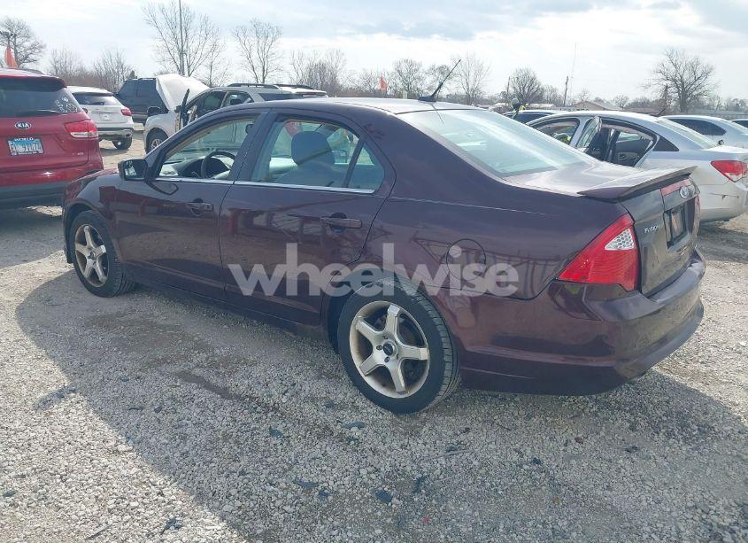 Photo 3 of 2011 Ford Fusion SE (VIN 3FAHP0HG1BR195177)