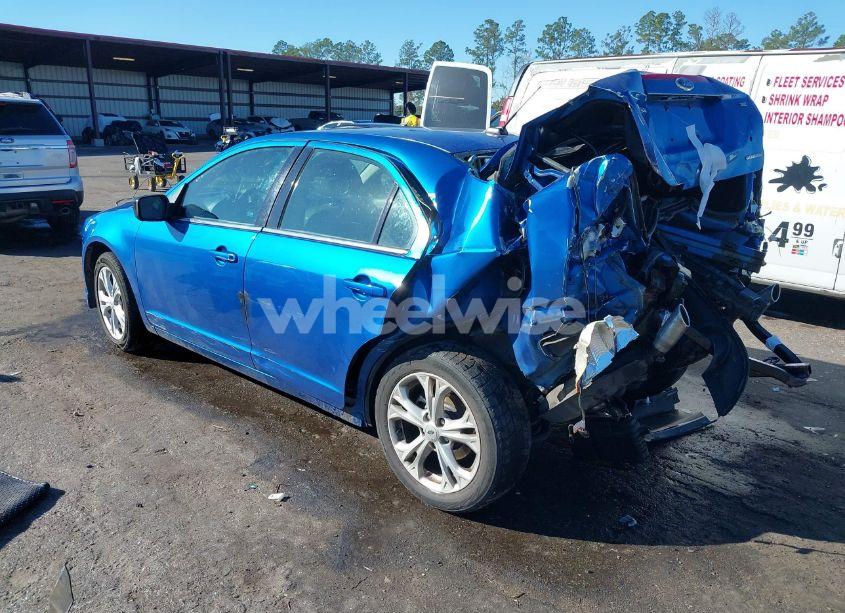 Photo 3 of 2012 Ford Fusion SE (VIN 3FAHP0HG1CR197691)