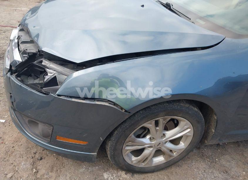 Photo 12 of 2012 Ford Fusion SE (VIN 3FAHP0HG1CR336928)