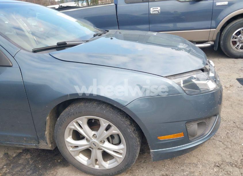 Photo 13 of 2012 Ford Fusion SE (VIN 3FAHP0HG1CR336928)