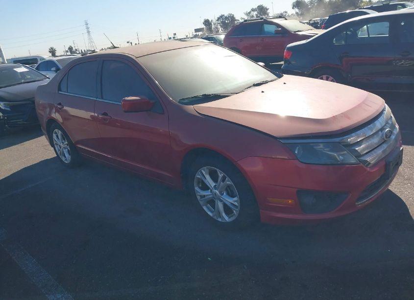 2012 Ford Fusion SE (VIN 3FAHP0HG1CR418187) main photo