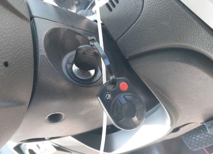 Photo 11 of 2012 Ford Fusion SE (VIN 3FAHP0HG1CR418187)