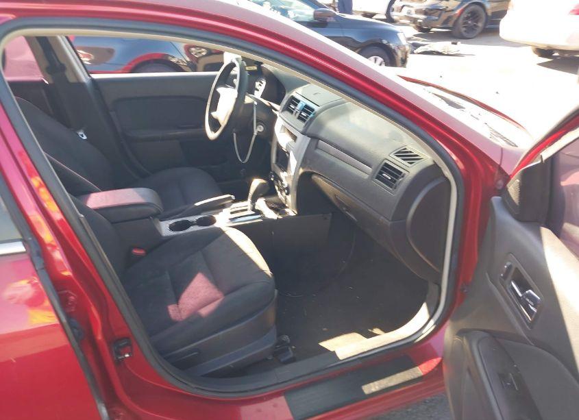 Photo 5 of 2012 Ford Fusion SE (VIN 3FAHP0HG1CR418187)