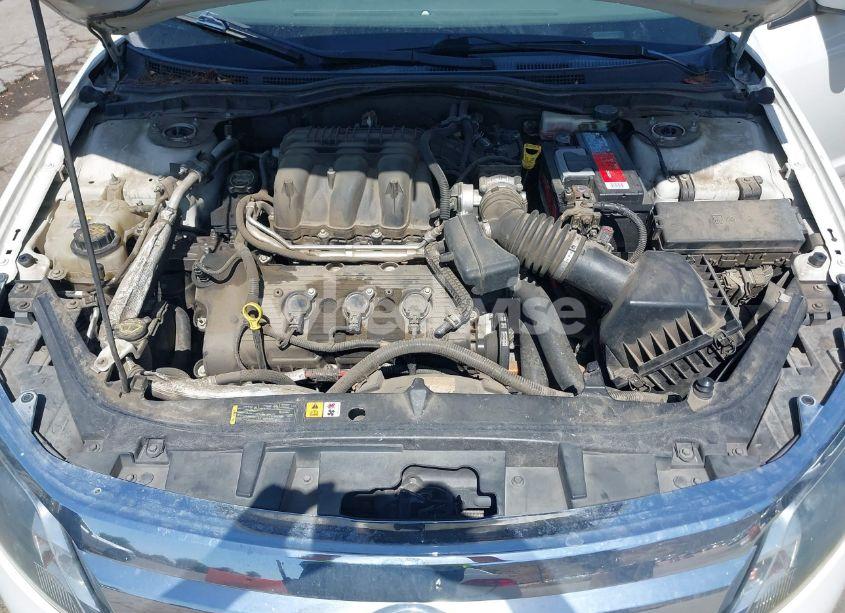 Photo 10 of 2012 Ford Fusion SE (VIN 3FAHP0HG1CR439198)