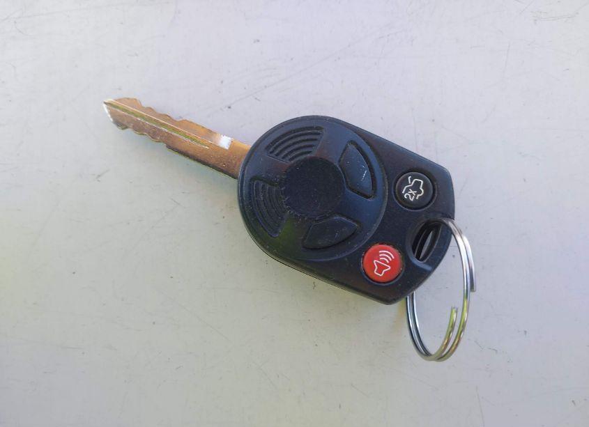 Photo 11 of 2010 Ford Fusion SE (VIN 3FAHP0HG2AR422925)