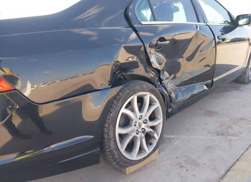 Photo 17 of 2010 Ford Fusion SE (VIN 3FAHP0HG2AR422925)