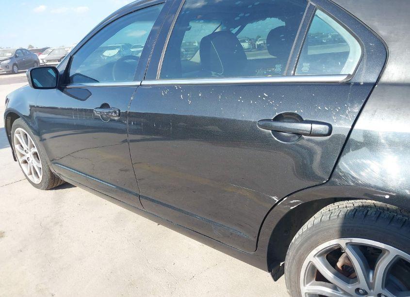 Photo 18 of 2010 Ford Fusion SE (VIN 3FAHP0HG2AR422925)