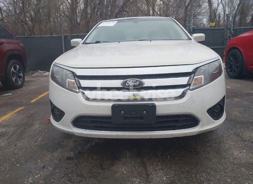 Photo 6 of 2010 Ford Fusion SE (VIN 3FAHP0HG2AR430667)