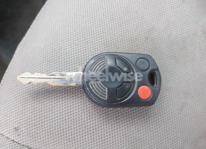 Photo 11 of 2011 Ford Fusion SE (VIN 3FAHP0HG2BR236822)