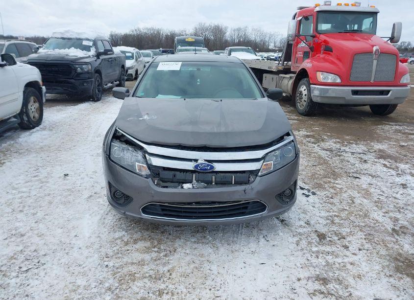 Photo 6 of 2011 Ford Fusion SE (VIN 3FAHP0HG2BR279010)