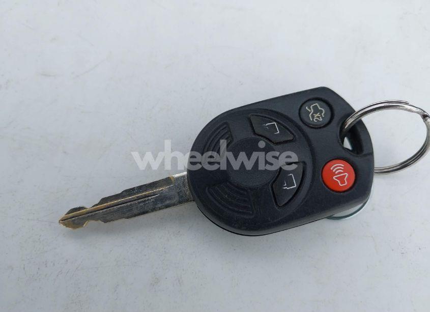 Photo 11 of 2012 Ford Fusion SE (VIN 3FAHP0HG2CR217835)