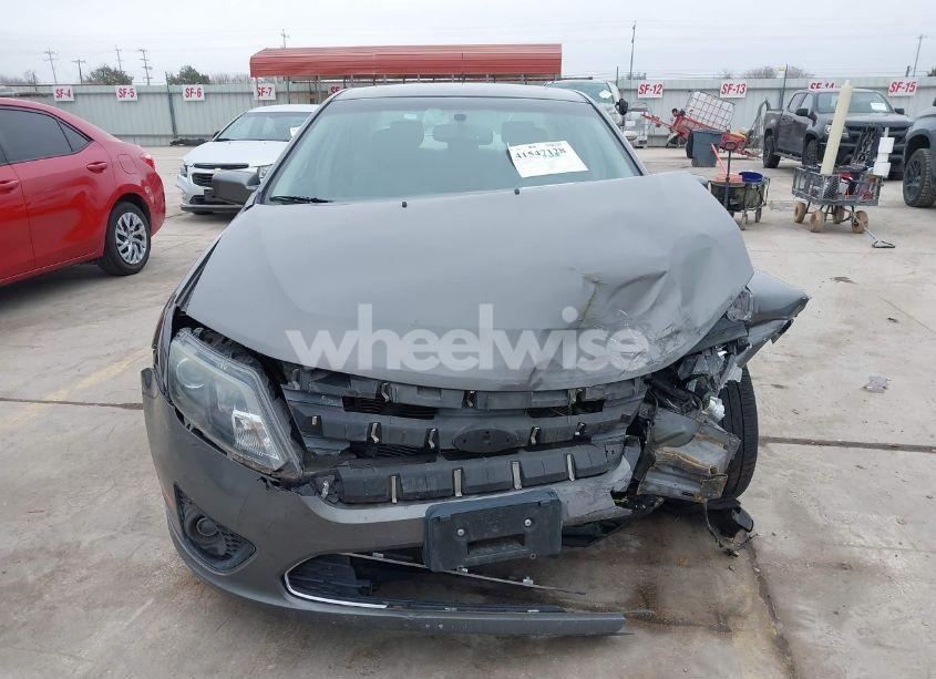 Photo 13 of 2012 Ford Fusion SE (VIN 3FAHP0HG2CR217835)