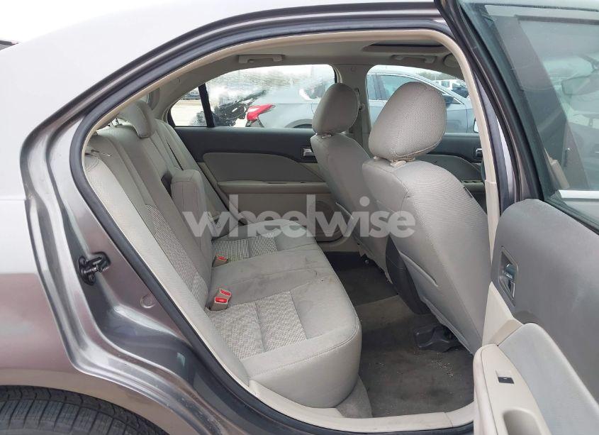 Photo 8 of 2012 Ford Fusion SE (VIN 3FAHP0HG2CR217835)