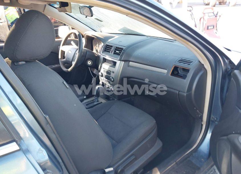 Photo 5 of 2012 Ford Fusion SE (VIN 3FAHP0HG2CR448752)