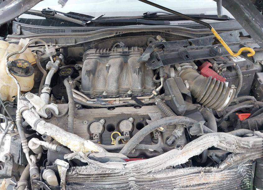 Photo 10 of 2010 Ford Fusion SE (VIN 3FAHP0HG3AR138011)