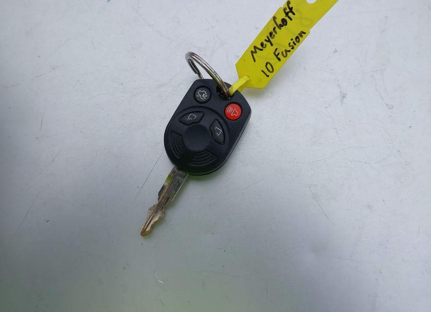 Photo 11 of 2010 Ford Fusion SE (VIN 3FAHP0HG3AR138011)