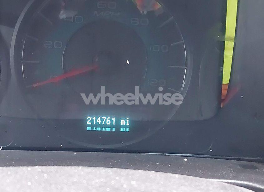 Photo 6 of 2010 Ford Fusion SE (VIN 3FAHP0HG3AR301532)