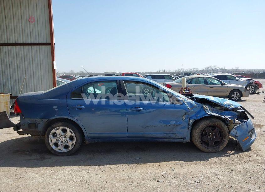 Photo 13 of 2010 Ford Fusion SE (VIN 3FAHP0HG3AR345918)