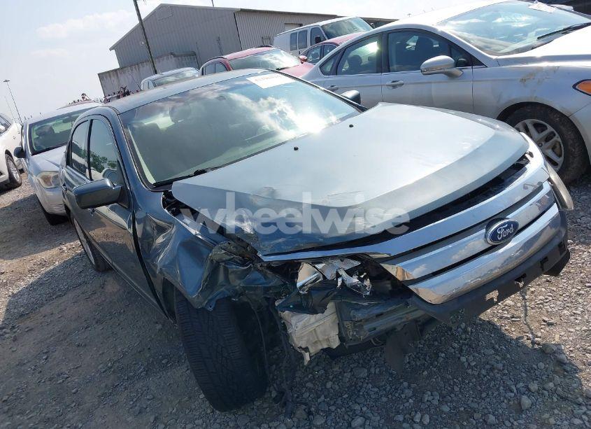 2012 Ford Fusion SE (VIN 3FAHP0HG3CR179726) main photo