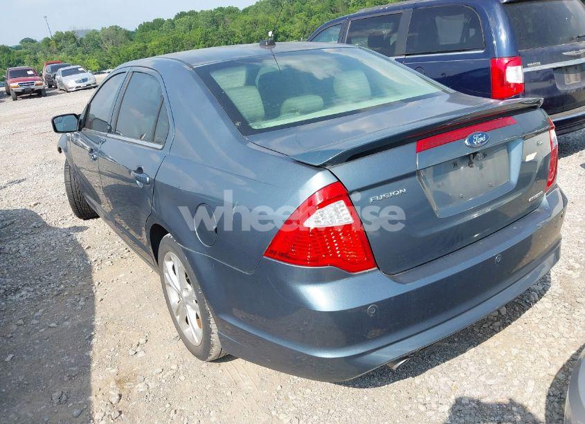 Photo 3 of 2012 Ford Fusion SE (VIN 3FAHP0HG3CR179726)