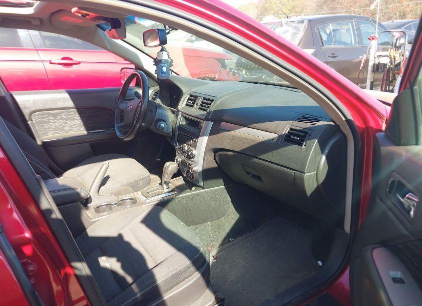 Photo 5 of 2012 Ford Fusion SE (VIN 3FAHP0HG3CR386519)