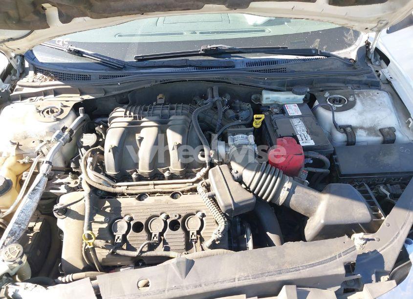 Photo 10 of 2012 Ford Fusion SE (VIN 3FAHP0HG3CR422614)